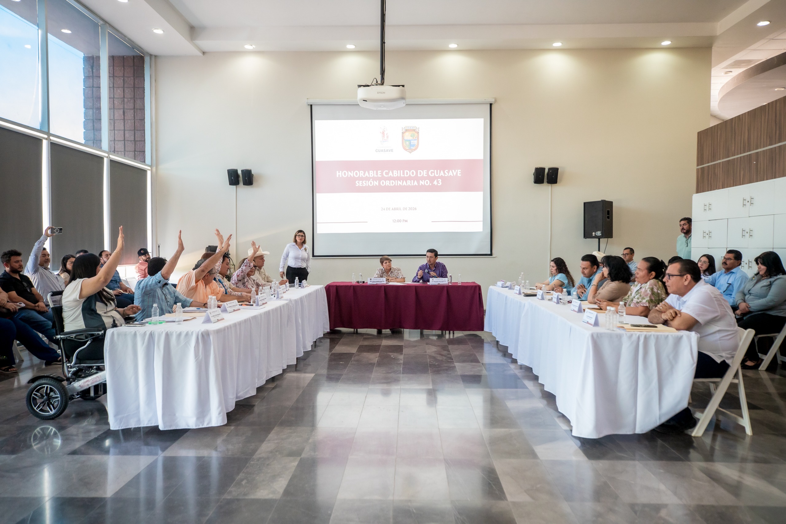 12839517-12de-46a7-8fcd-8e2a952cd9bd