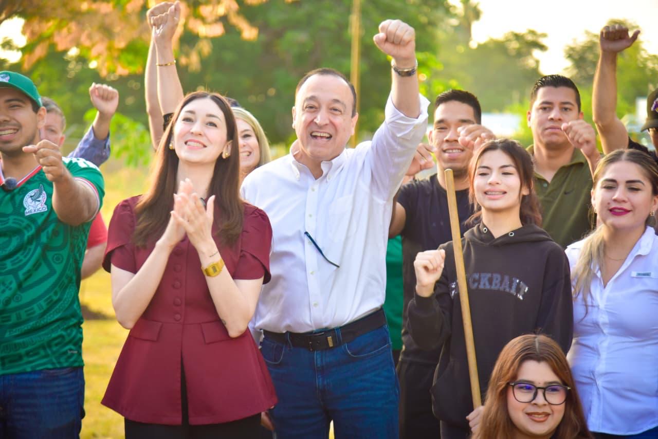 f8c42205-acee-424f-8baf-6dd9870e0196